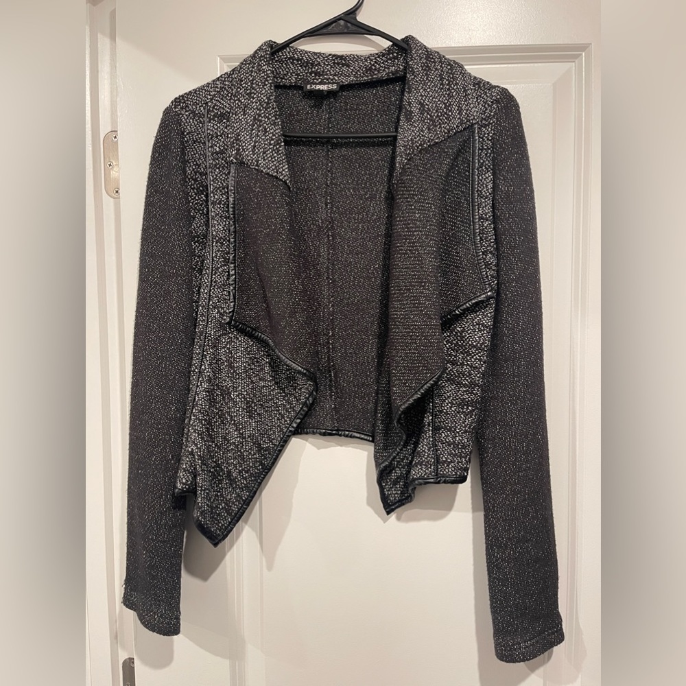 Express Crop sweater/jacket